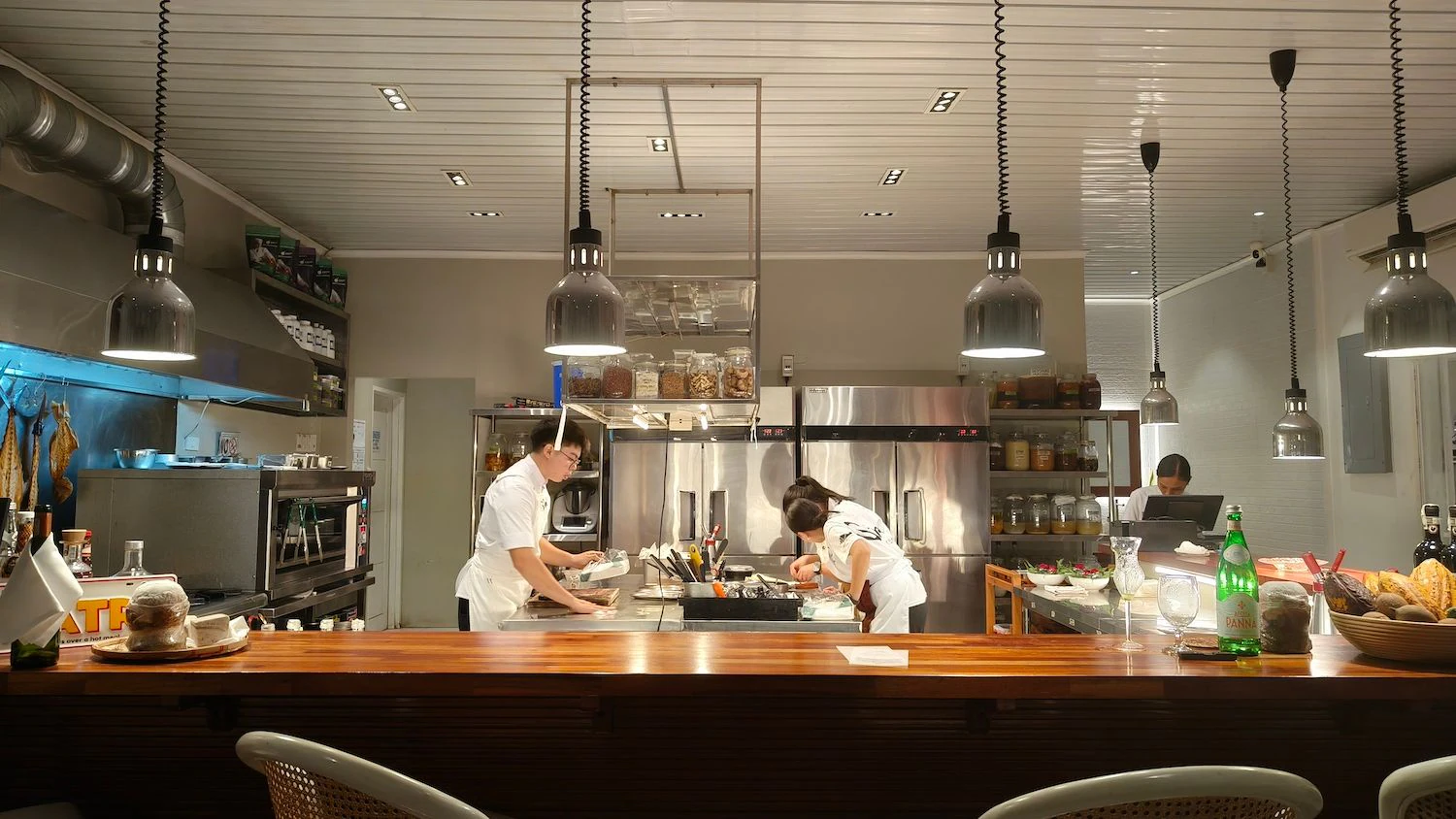 Michelin-selected Sialo creates dishes with haute couture artistry