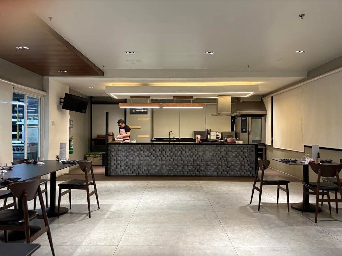 Little Grace tells a Chinoy’s story one dish at a time